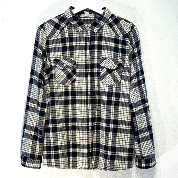 Lovestitch Pearl Snap Buttons Plaid Print Long Sleeve Button-Down Shirt - Picture 1 of 6